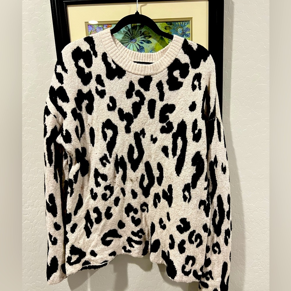 Something Navy leopard print sweater